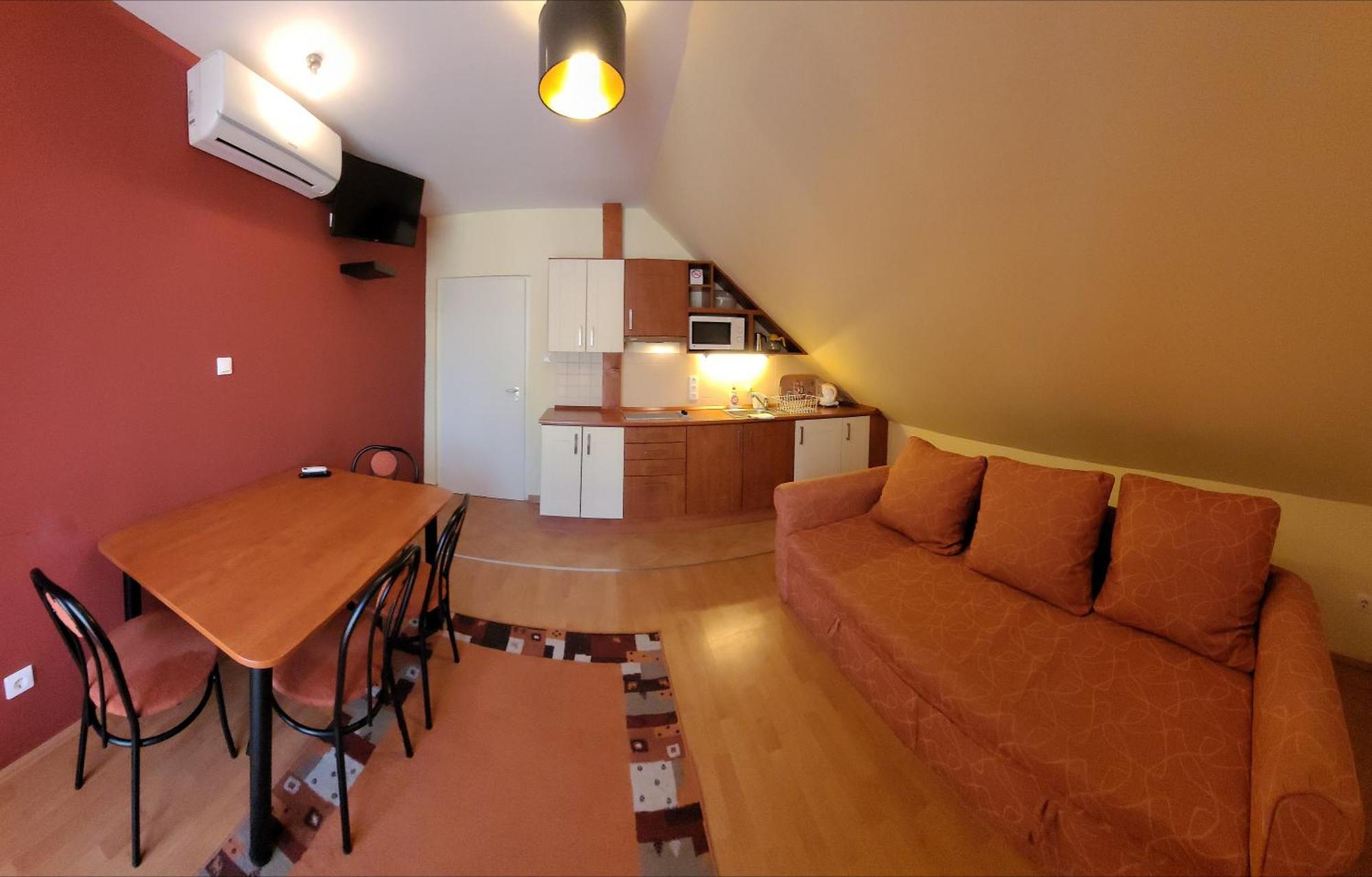 Appartamento Frank Apartmanház Balatonboglár Esterno foto